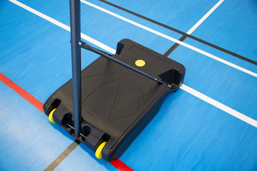 Verplaatsbare basketbalring, in hoogte verstelbaar van 2.43m tot 3.05m