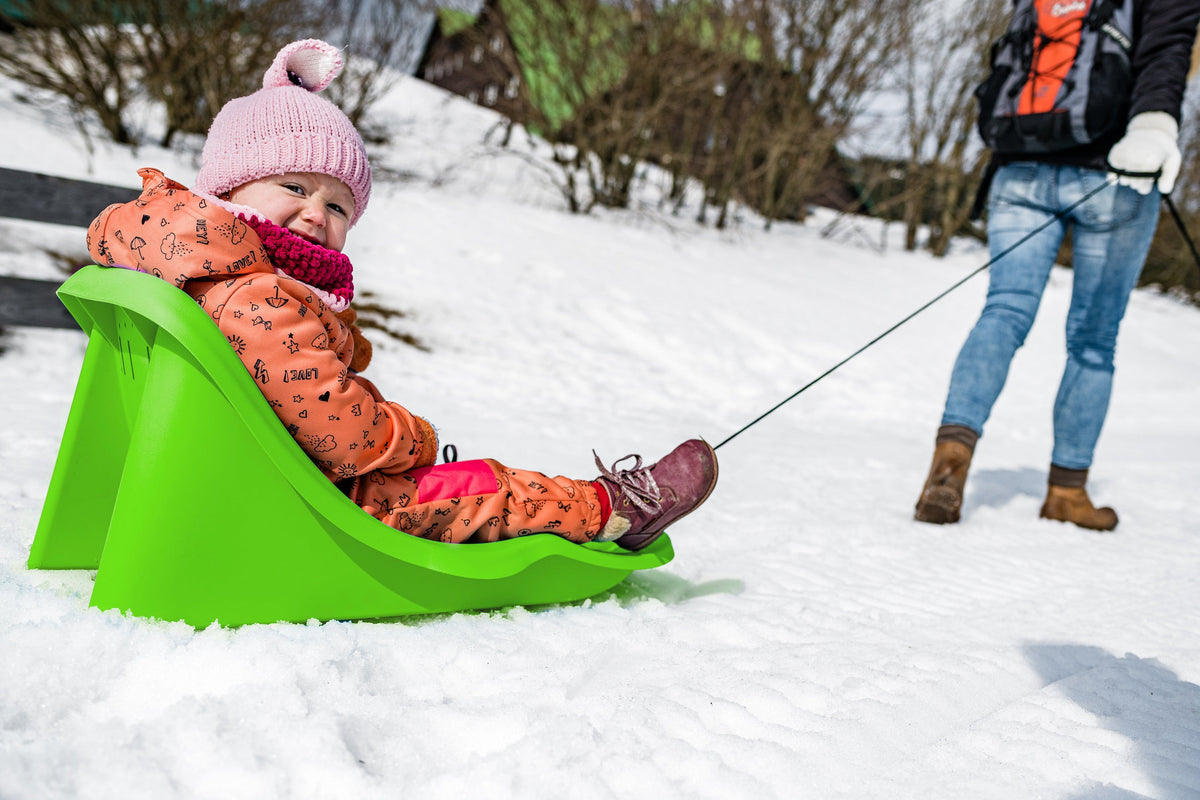 Baby sled with safety harness and pull rope Powershot