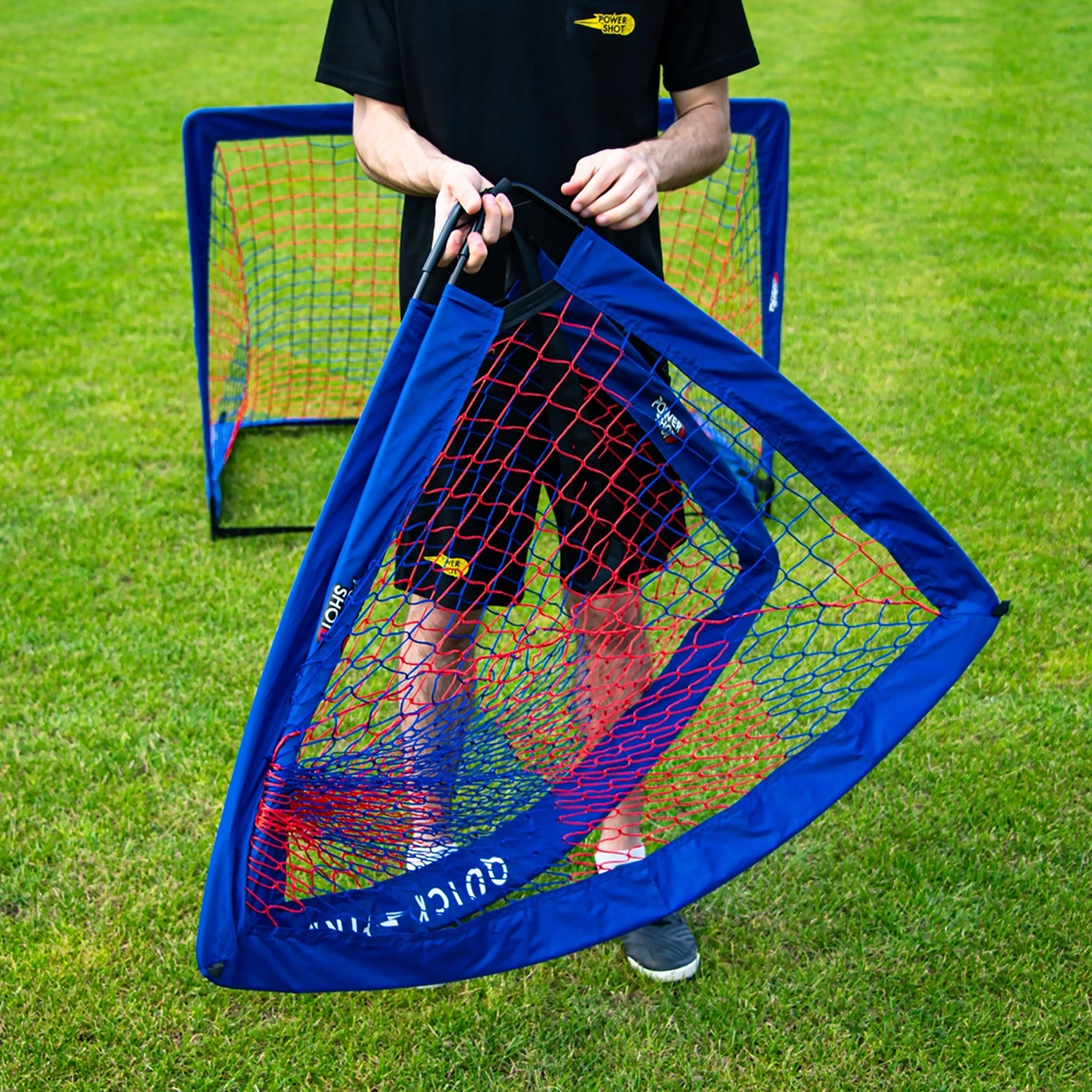 Pair of pop up goals - 1,2m x 0,9m (4' x 3')