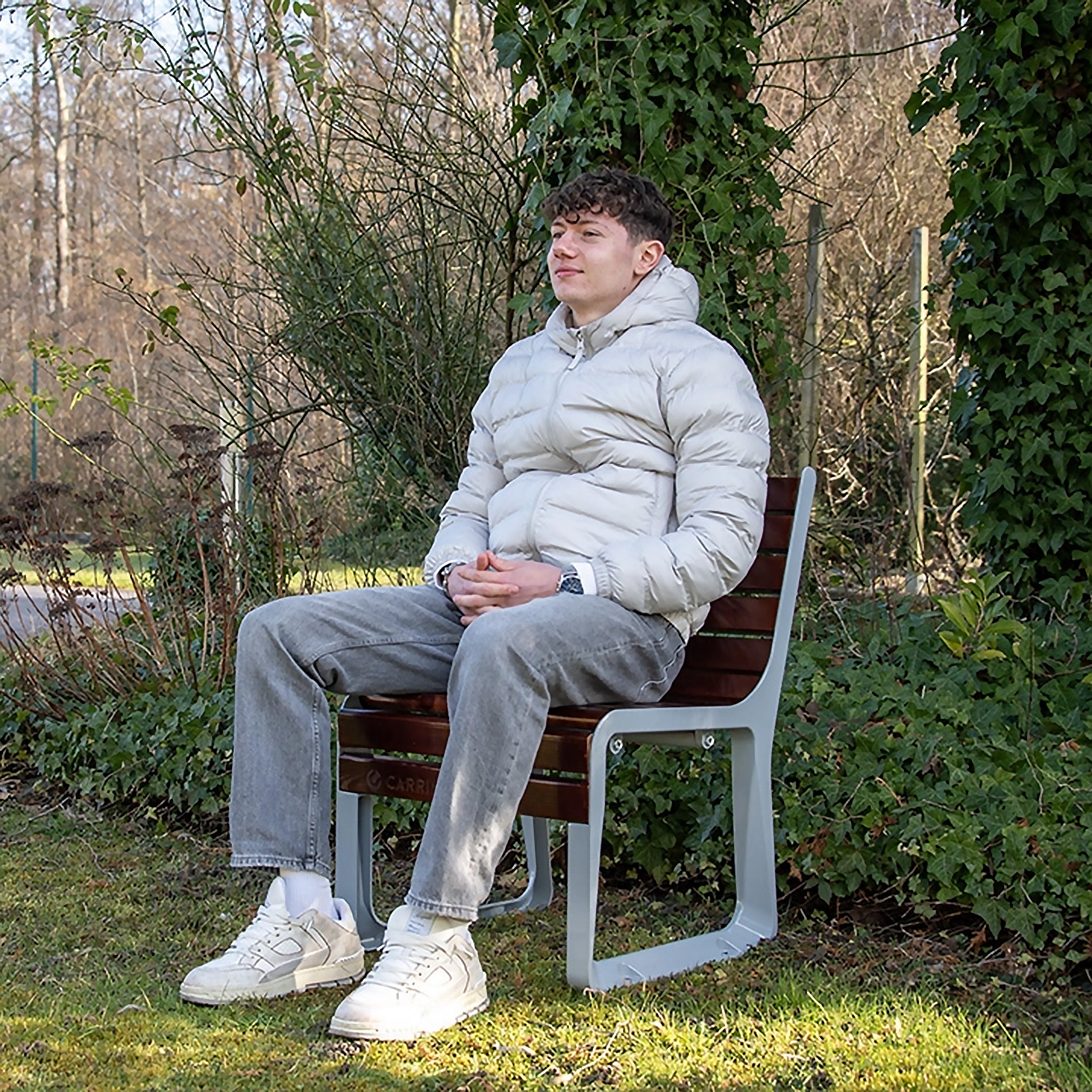 Premium tennis chair with backrest