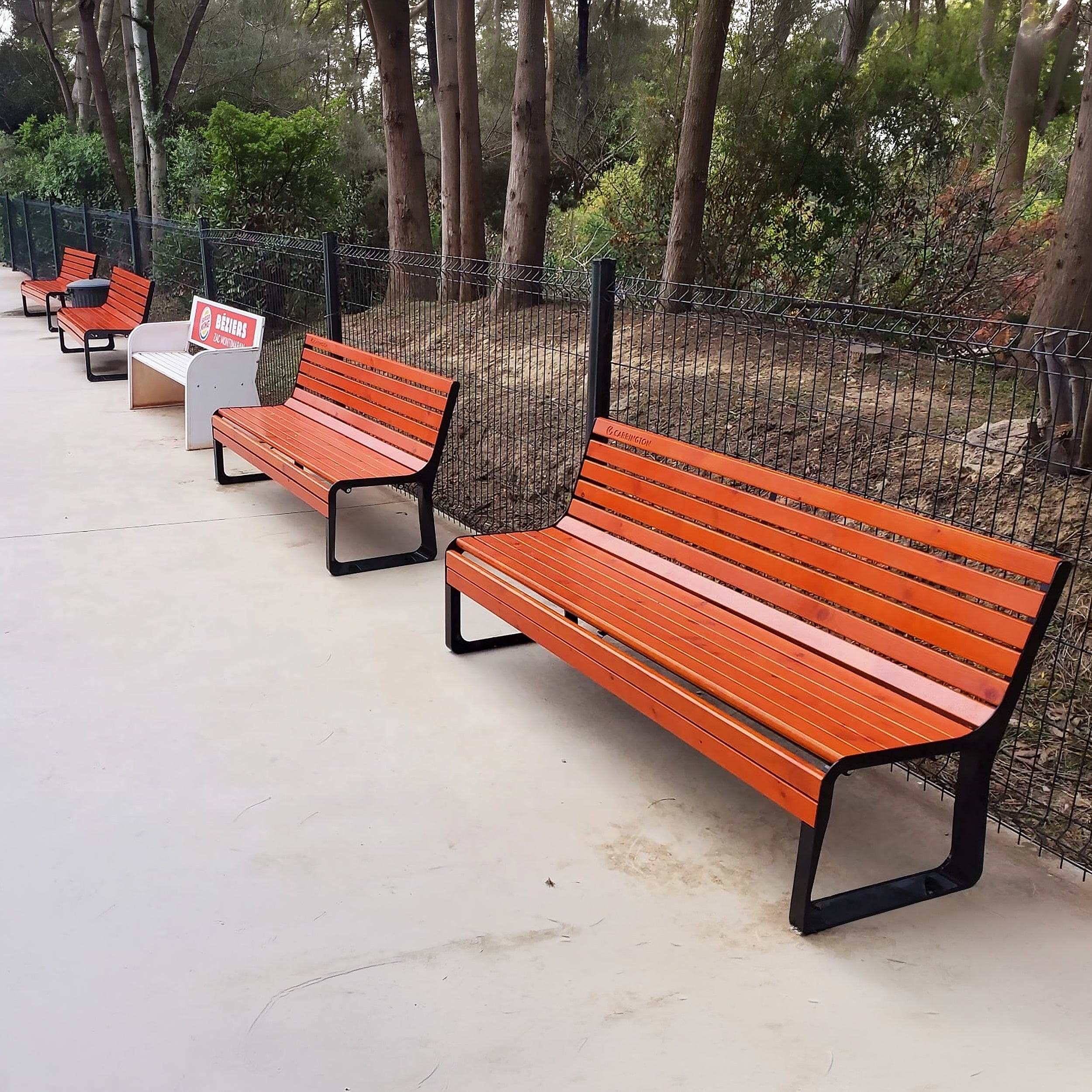 Premium wooden tennis bench with backrest - 196 cm
