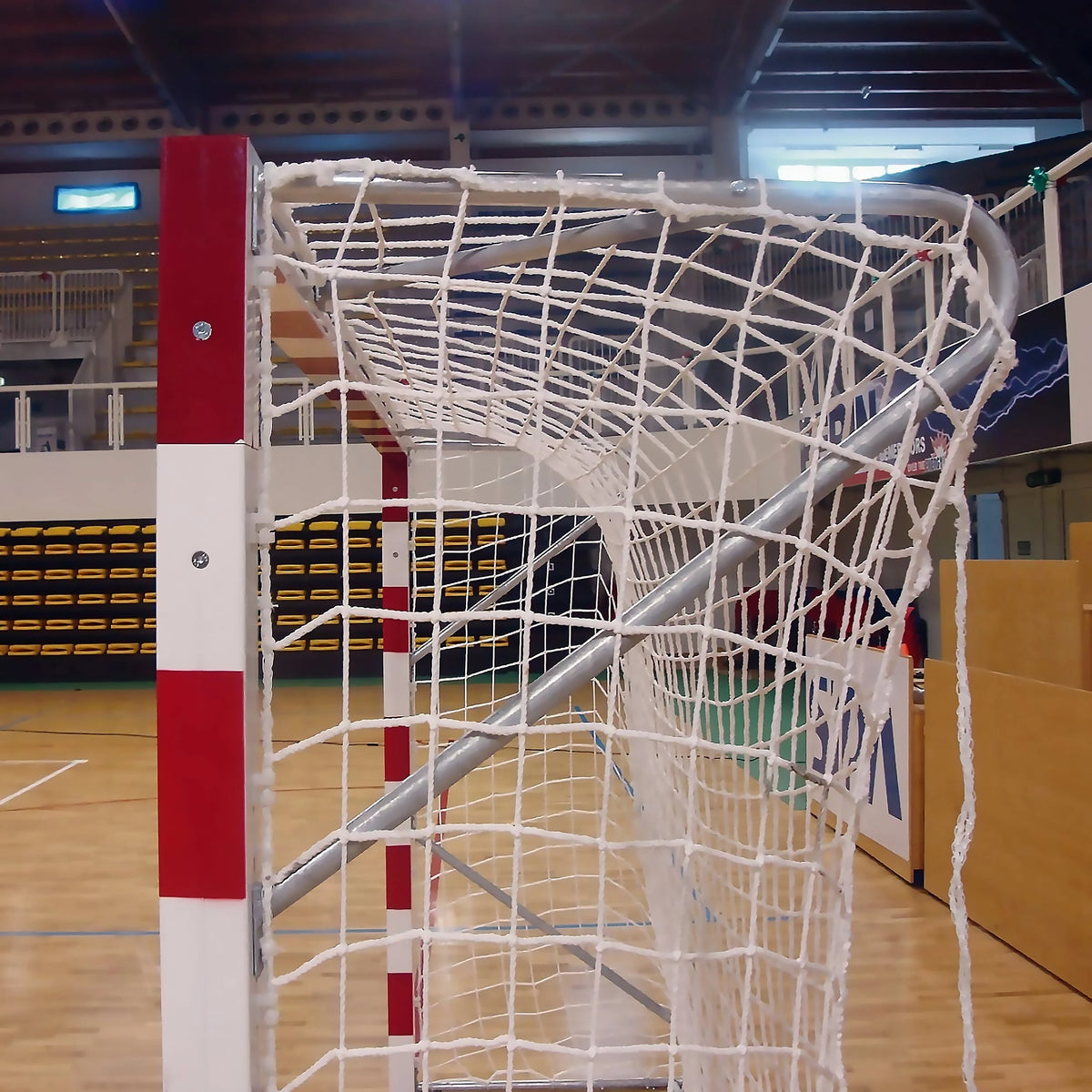 Handbaldoel met grondpotten - 3m x 2m - staal
