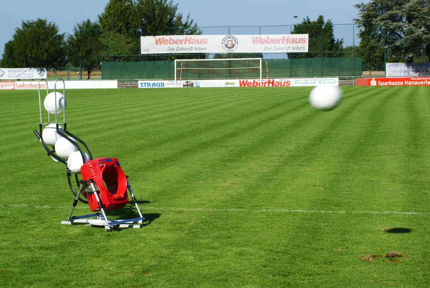 photo Ball Launchers