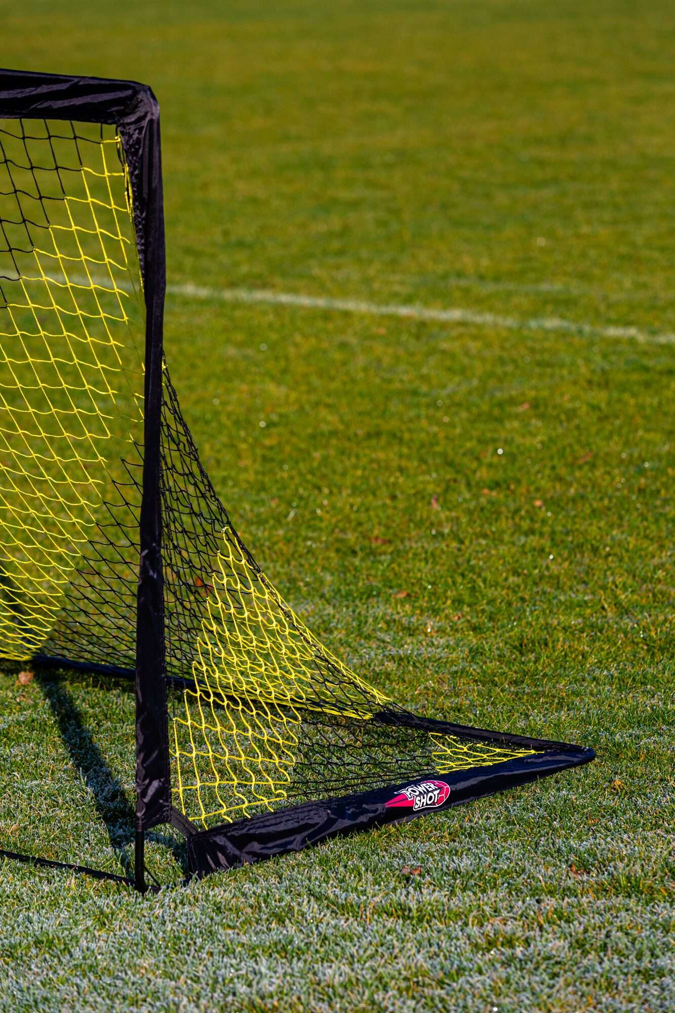 Image du produit : Pair of pop up goals 4' x 3' yellow and black striped