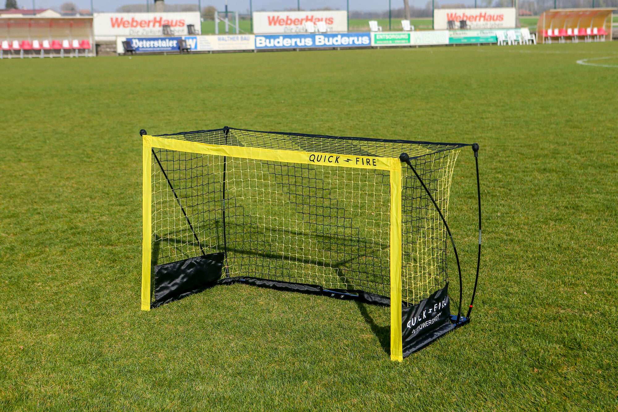 Image du produit : POWERSHOT® QUICKFIRE FOOTBALL GOAL 5' x 3' (1.5 X 0.9m)