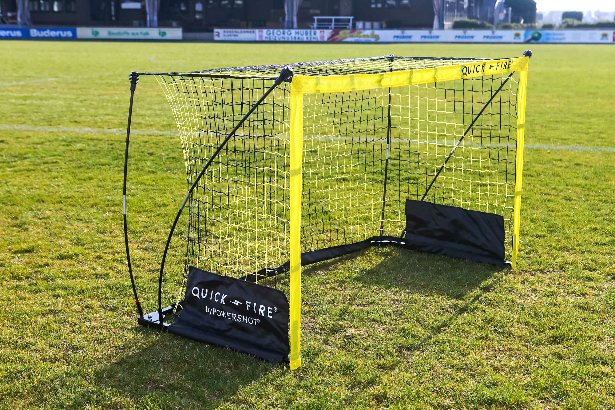 Image du produit : POWERSHOT® QUICKFIRE FOOTBALL GOAL 5' x 3' (1.5 X 0.9m)