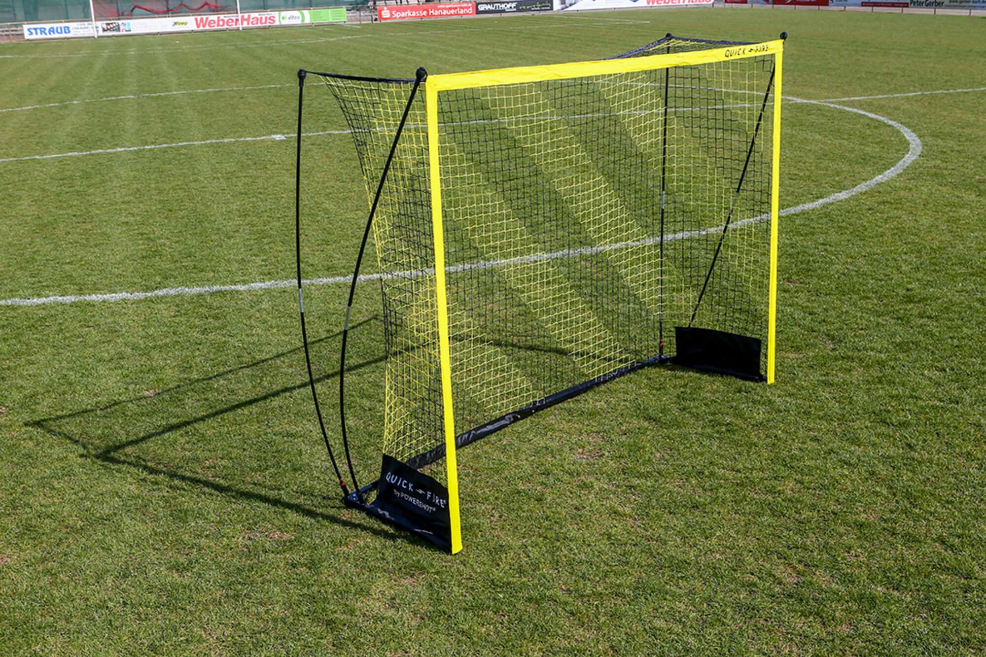Image du produit : POWERSHOT® QUICKFIRE soccer goal 2.4 x 1.8 m