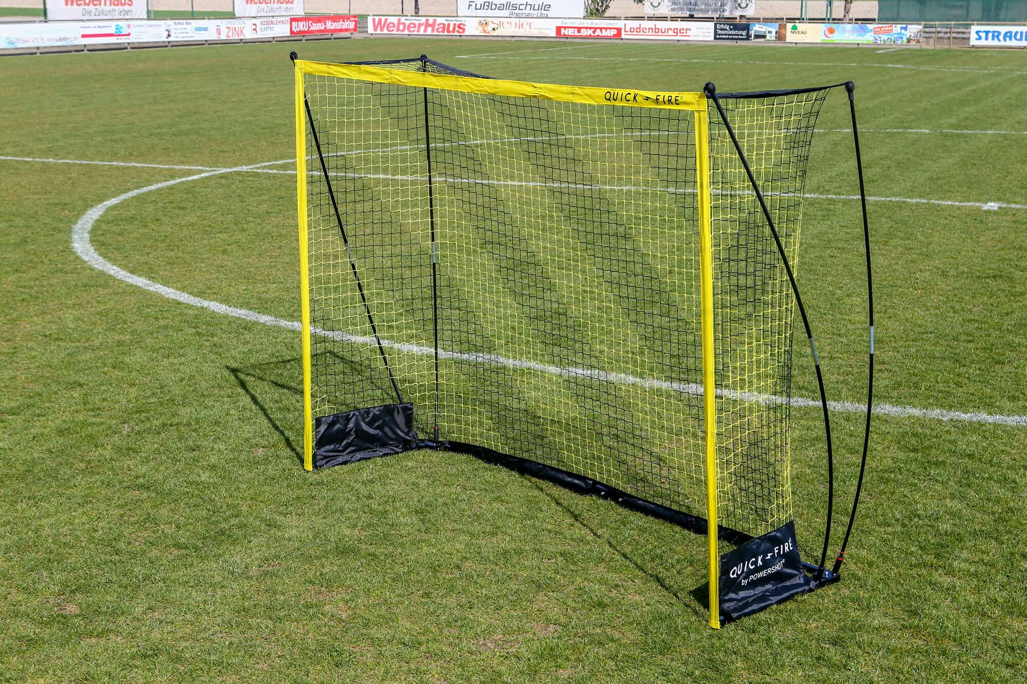 Image du produit : POWERSHOT® QUICK FIRE FOOTBALL GOAL (3 x 2 m)