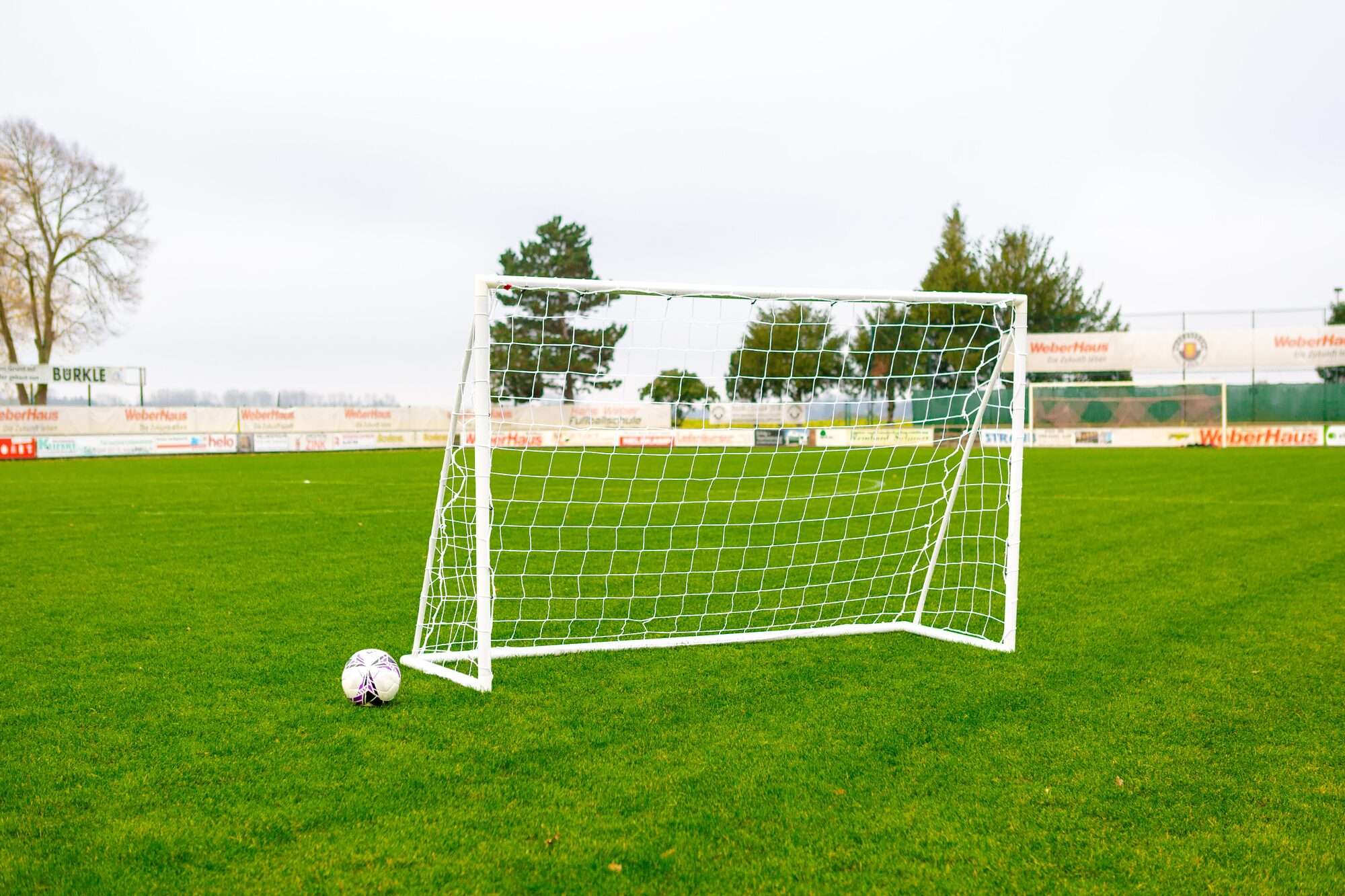 Image du produit : Soccer goal - 2.4 x 1.5 m - uPVC - White