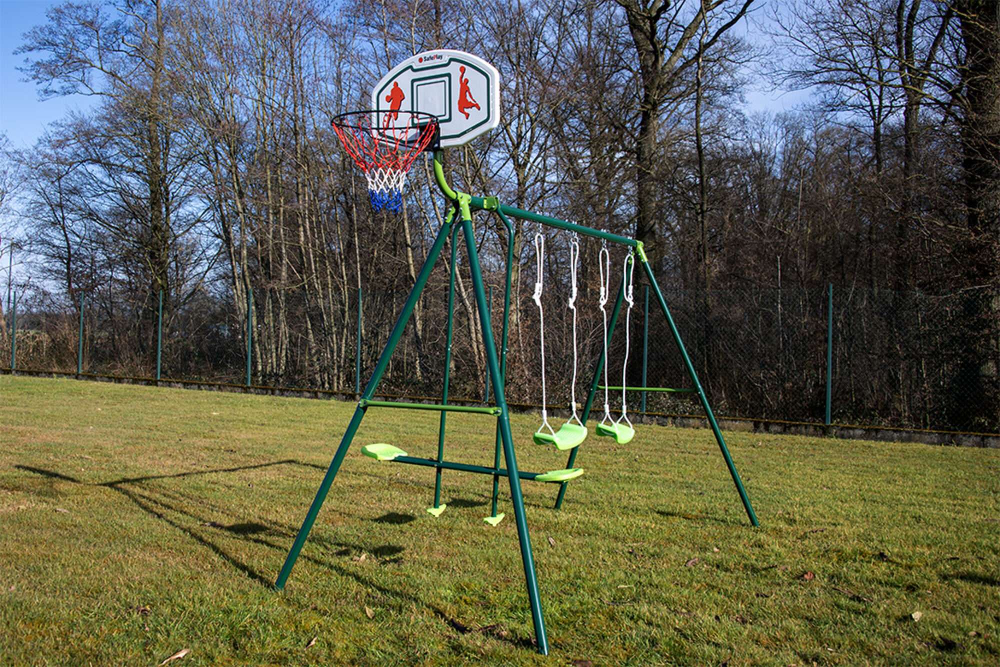 Image du produit : Three-gear swing with basketball hoop